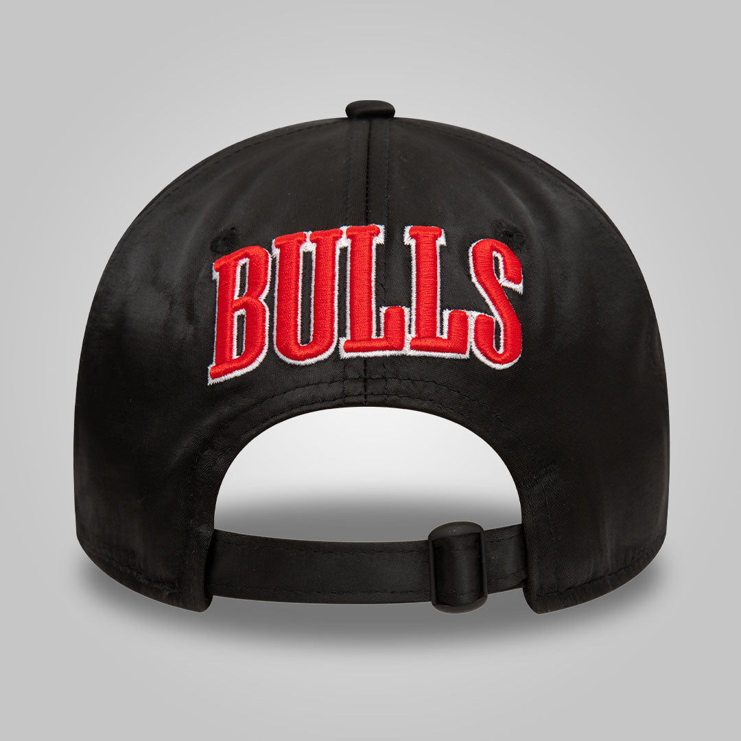 Chicago Bulls NBA Satin Black 9TWENTY Adjustable Cap