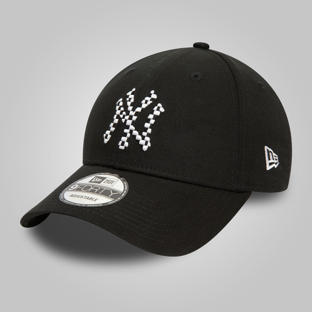 New York Yankees Seasonal Infill Black 9FORTY Adjustable Cap