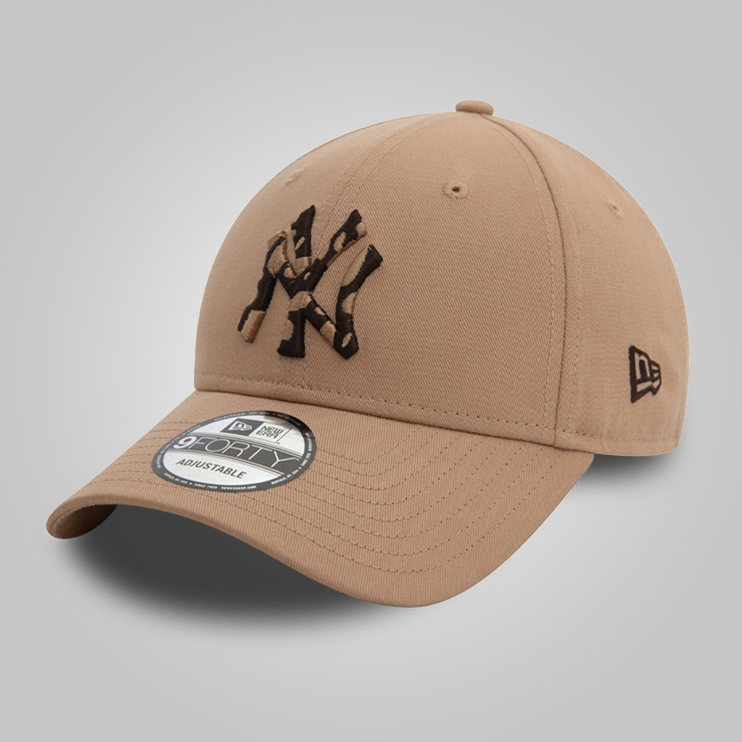 New York Yankees Seasonal Infill Beige 9FORTY Adjustable Cap