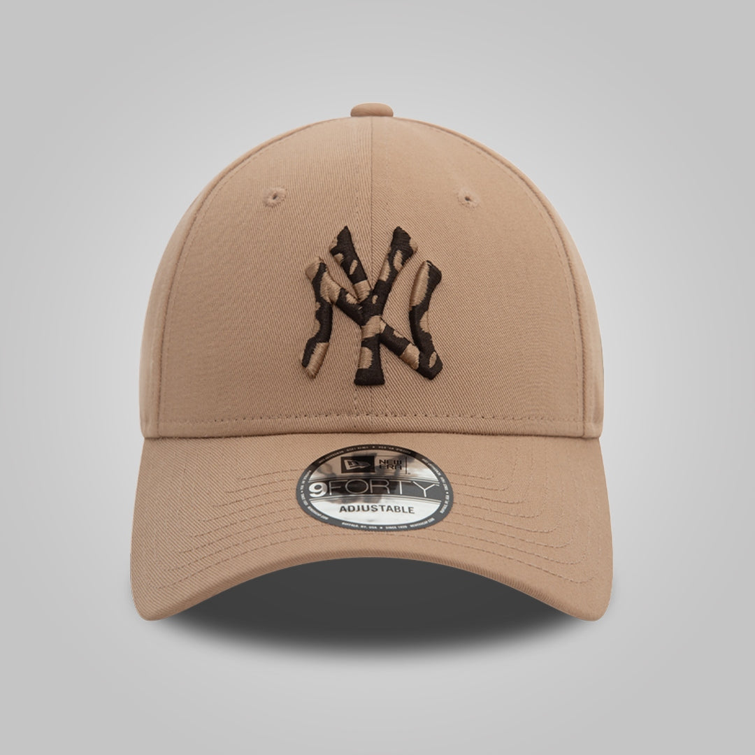 New York Yankees Seasonal Infill Beige 9FORTY Adjustable Cap