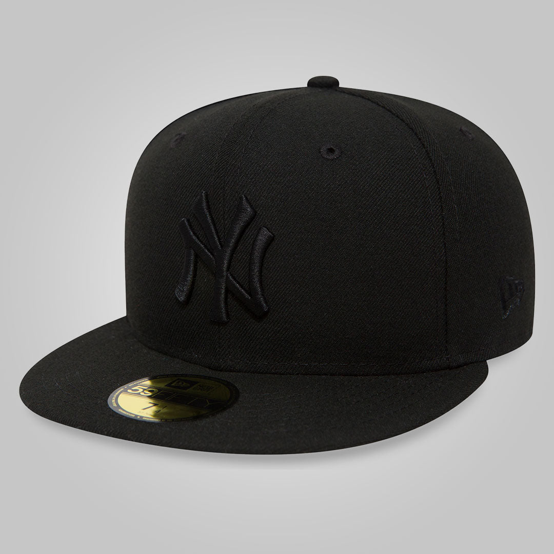 New York Yankees Black on Black 59FIFTY Cap