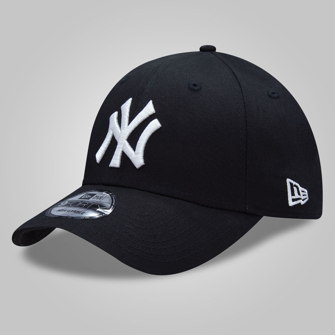 New York Yankees Essential Black 9FORTY Cap