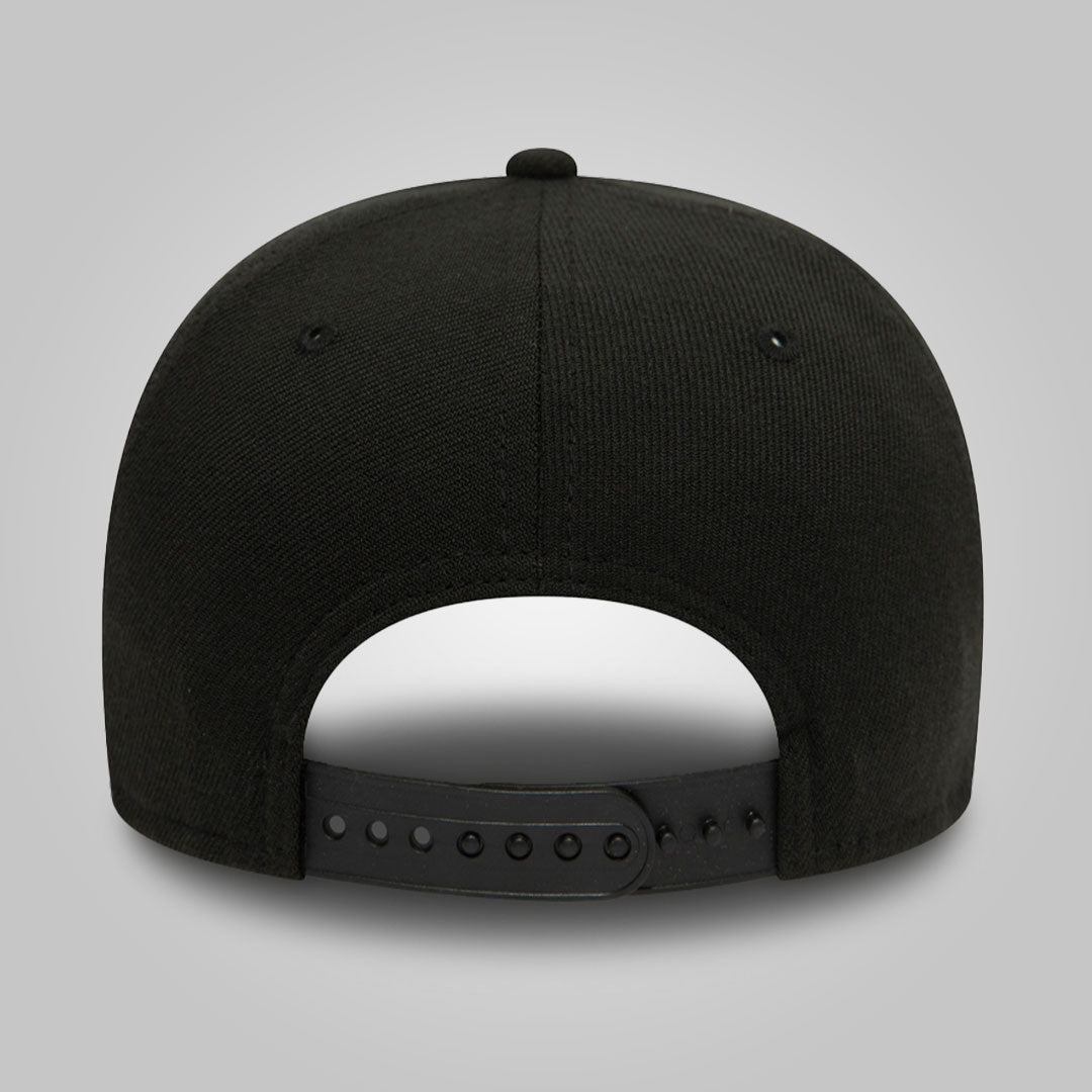 LA Lakers Black 9FIFTY Stretch Snap Cap