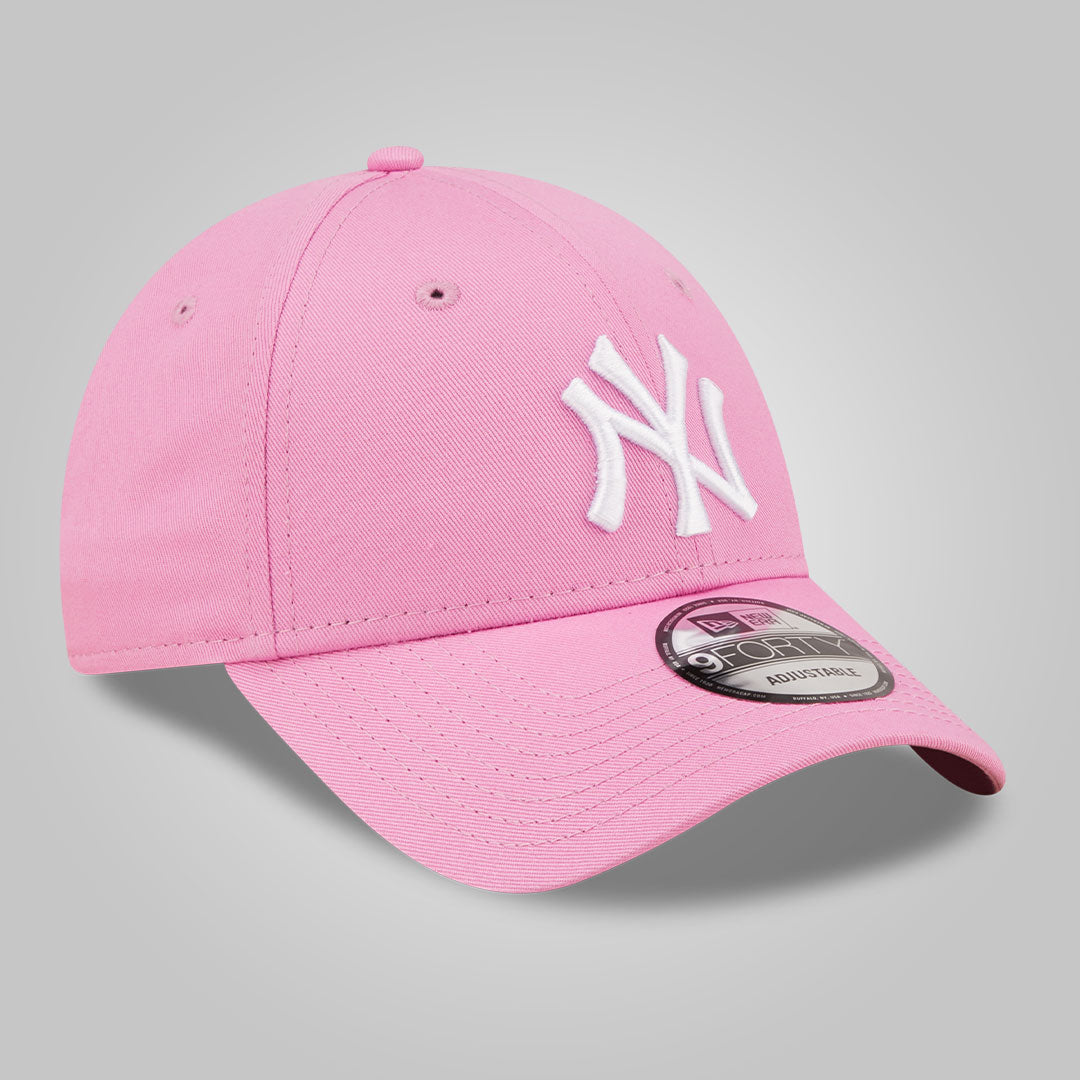 New York Yankees League Essential Pink 9FORTY Adjustable Cap