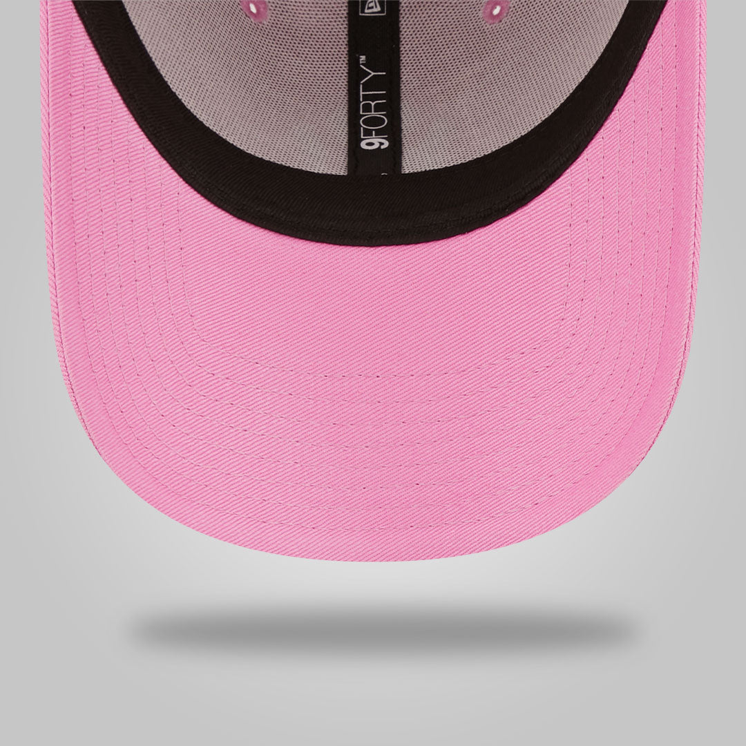New York Yankees League Essential Pink 9FORTY Adjustable Cap