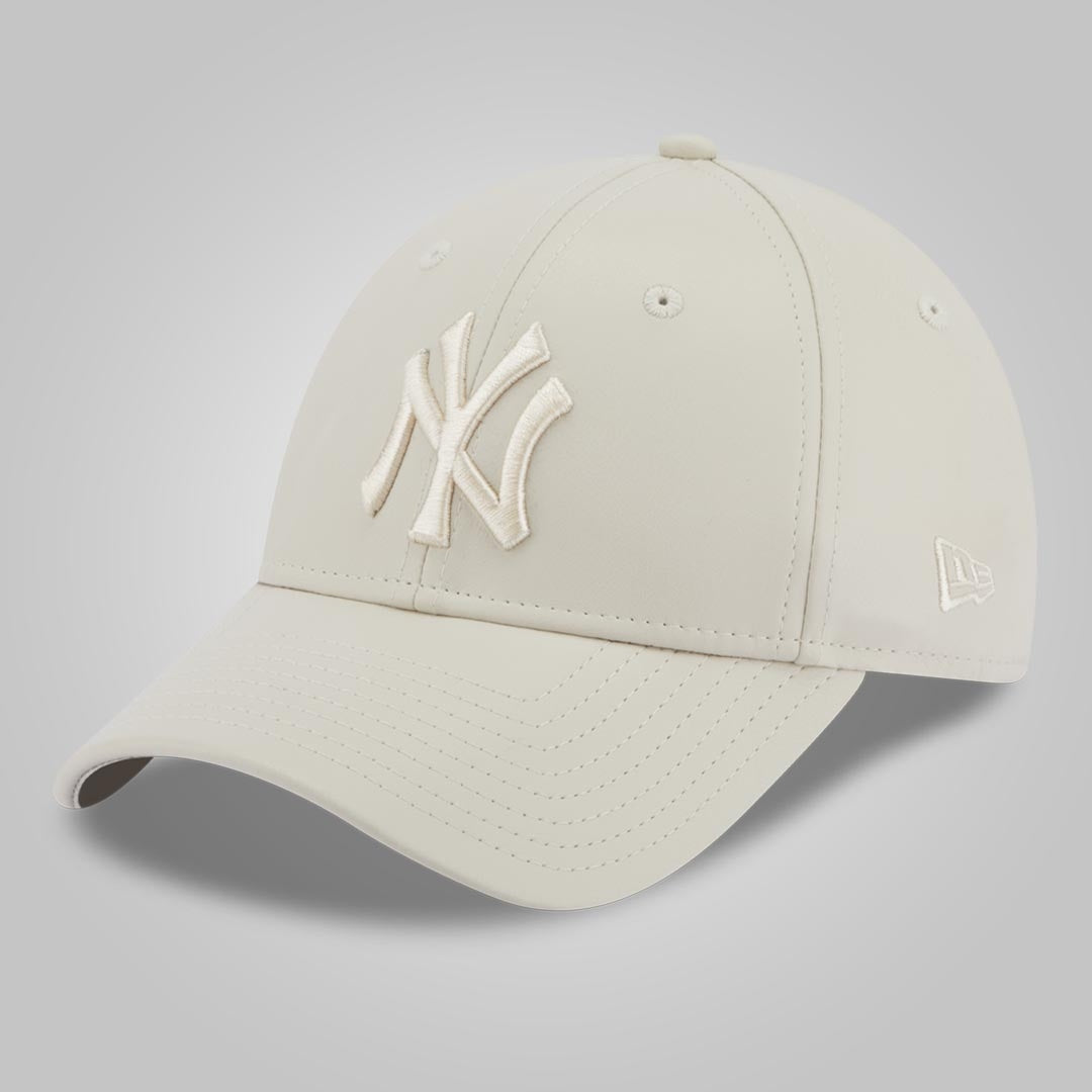 New York Yankees Faux Leather Womens Light Beige 9FORTY Adjustable Cap