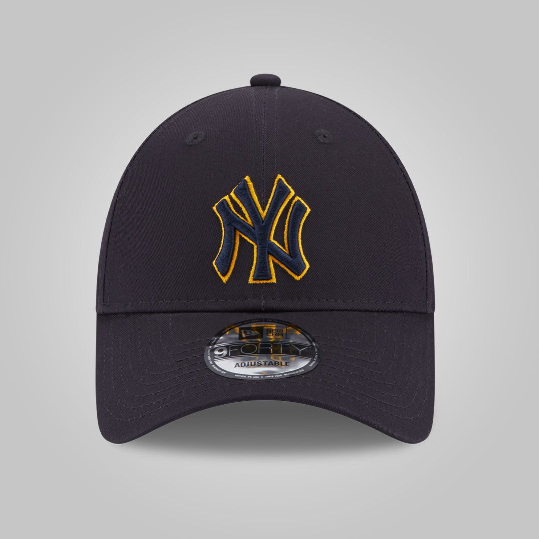 New York Yankees Team Outline Navy 9FORTY Adjustable Cap