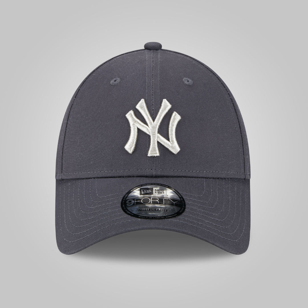 New York Yankees Metallic Grey 9FORTY Adjustable Cap