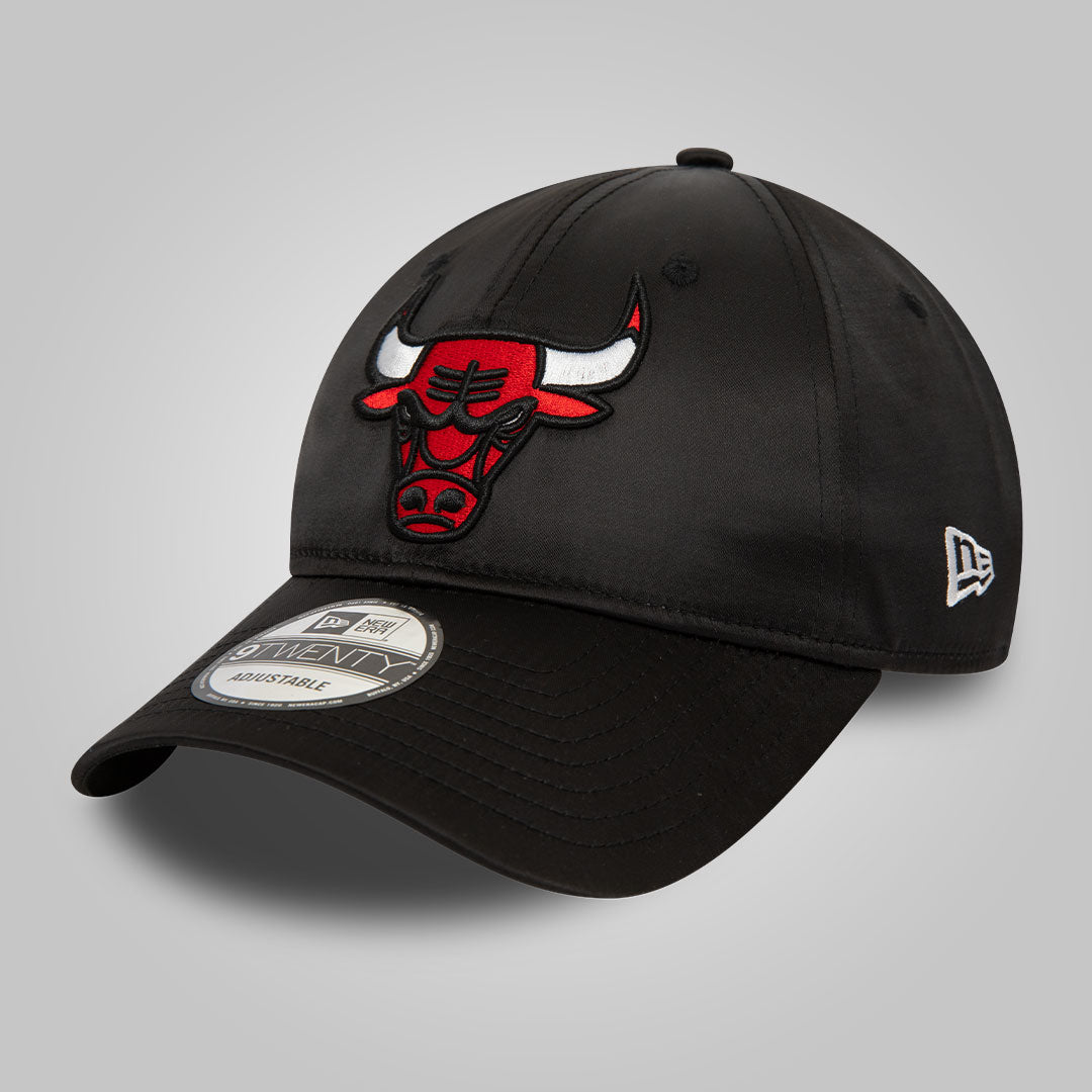 Chicago Bulls NBA Satin Black 9TWENTY Adjustable Cap