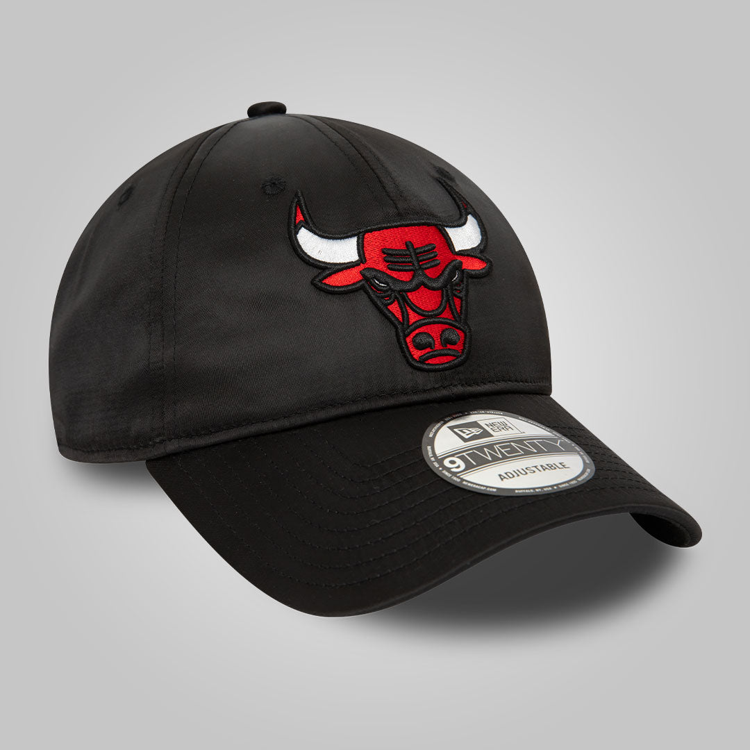 Chicago Bulls NBA Satin Black 9TWENTY Adjustable Cap