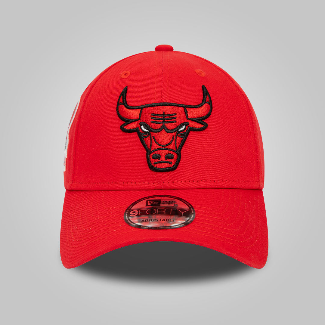 Chicago Bulls NBA Side Patch Red 9FORTY Adjustable Cap