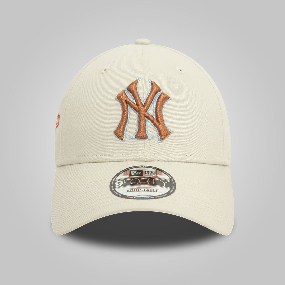 New York Yankees MLB Patch Off White 9FORTY Adjustable Cap