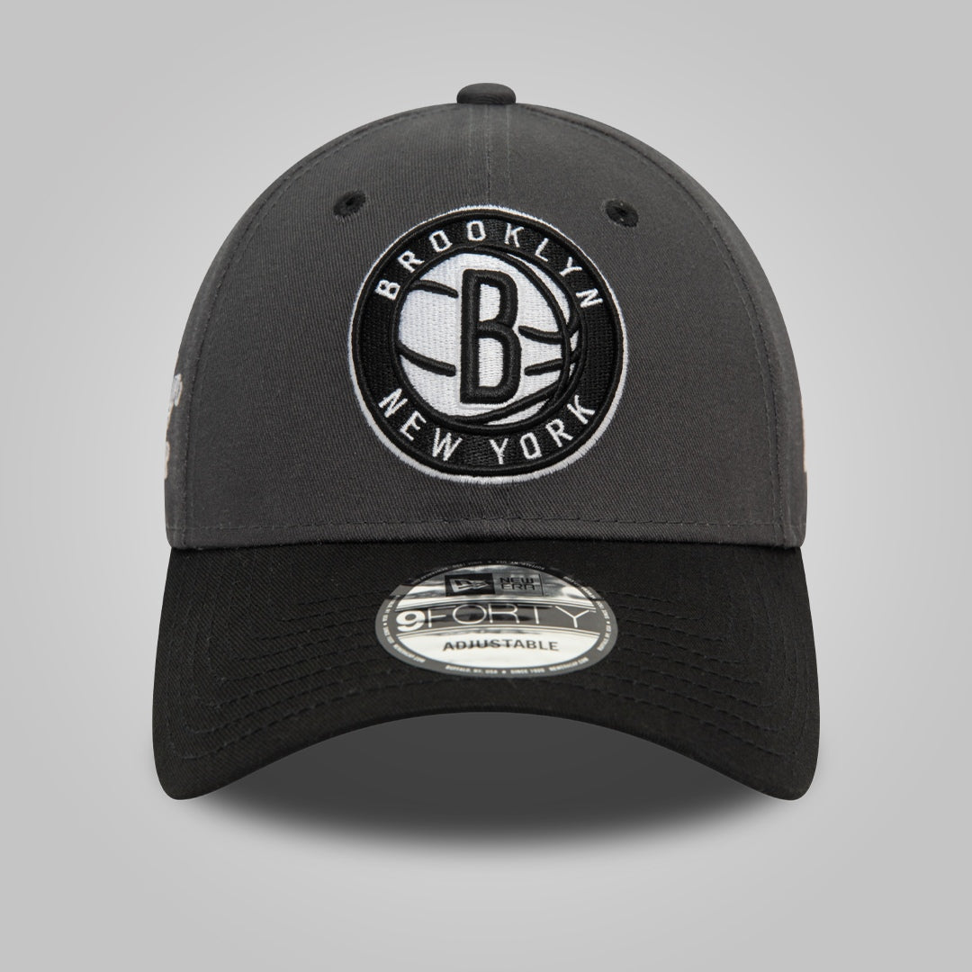 Brooklyn Nets NBA Side Patch Dark Grey 9FORTY Adjustable Cap