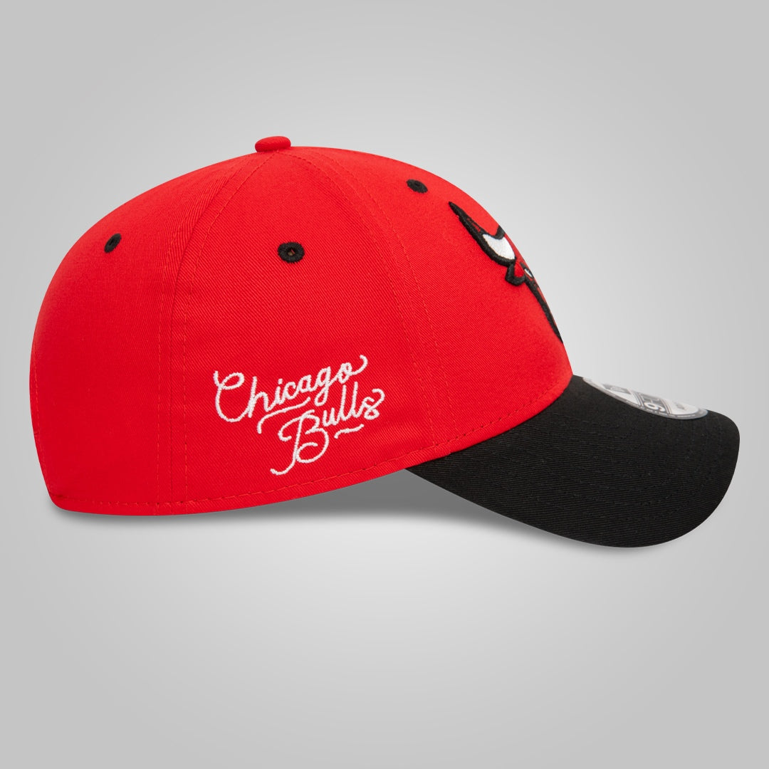 Chicago Bulls NBA Side Patch Red 9FORTY Adjustable Cap