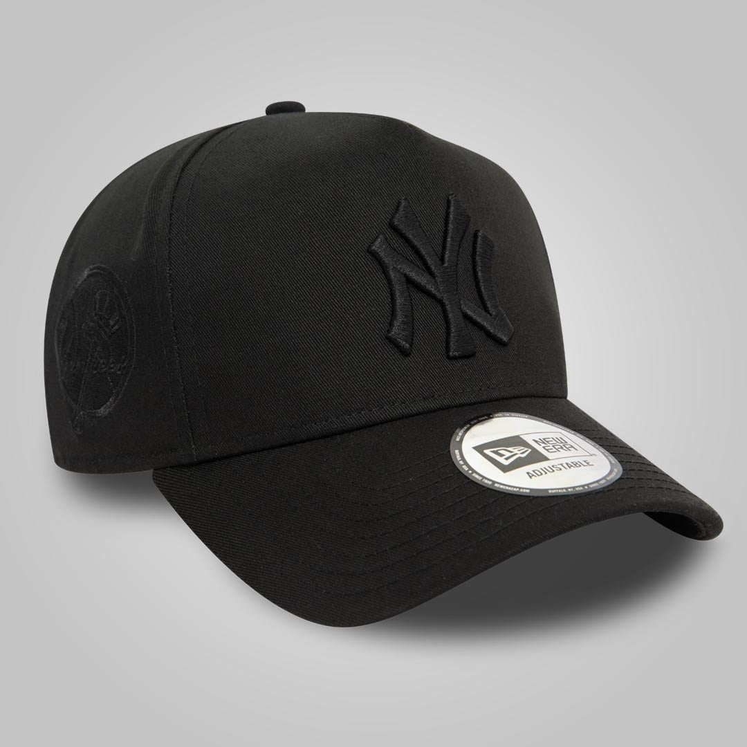 New York Yankees Monochrome Black 9FORTY E-Frame Adjustable Cap