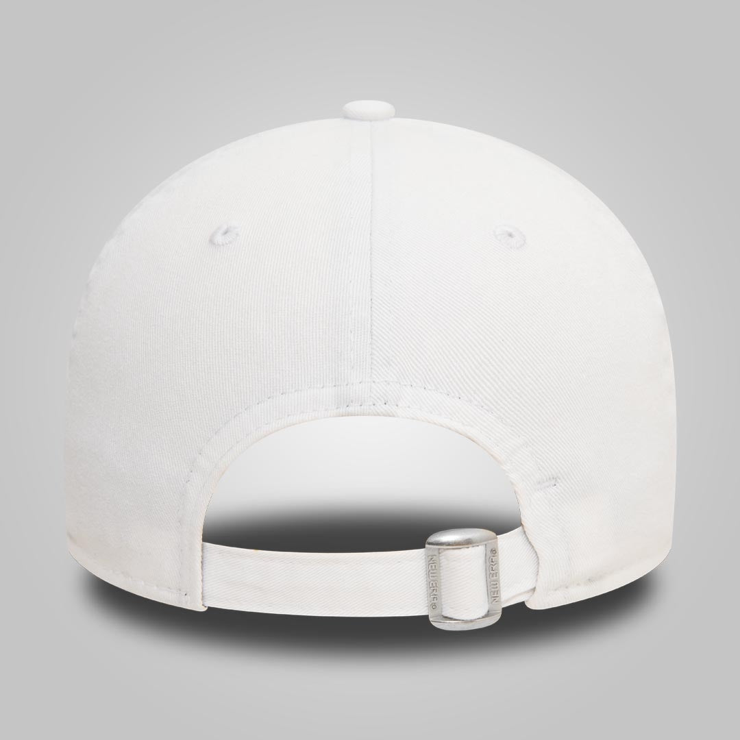 Taz Distressed White 9TWENTY Adjustable Cap