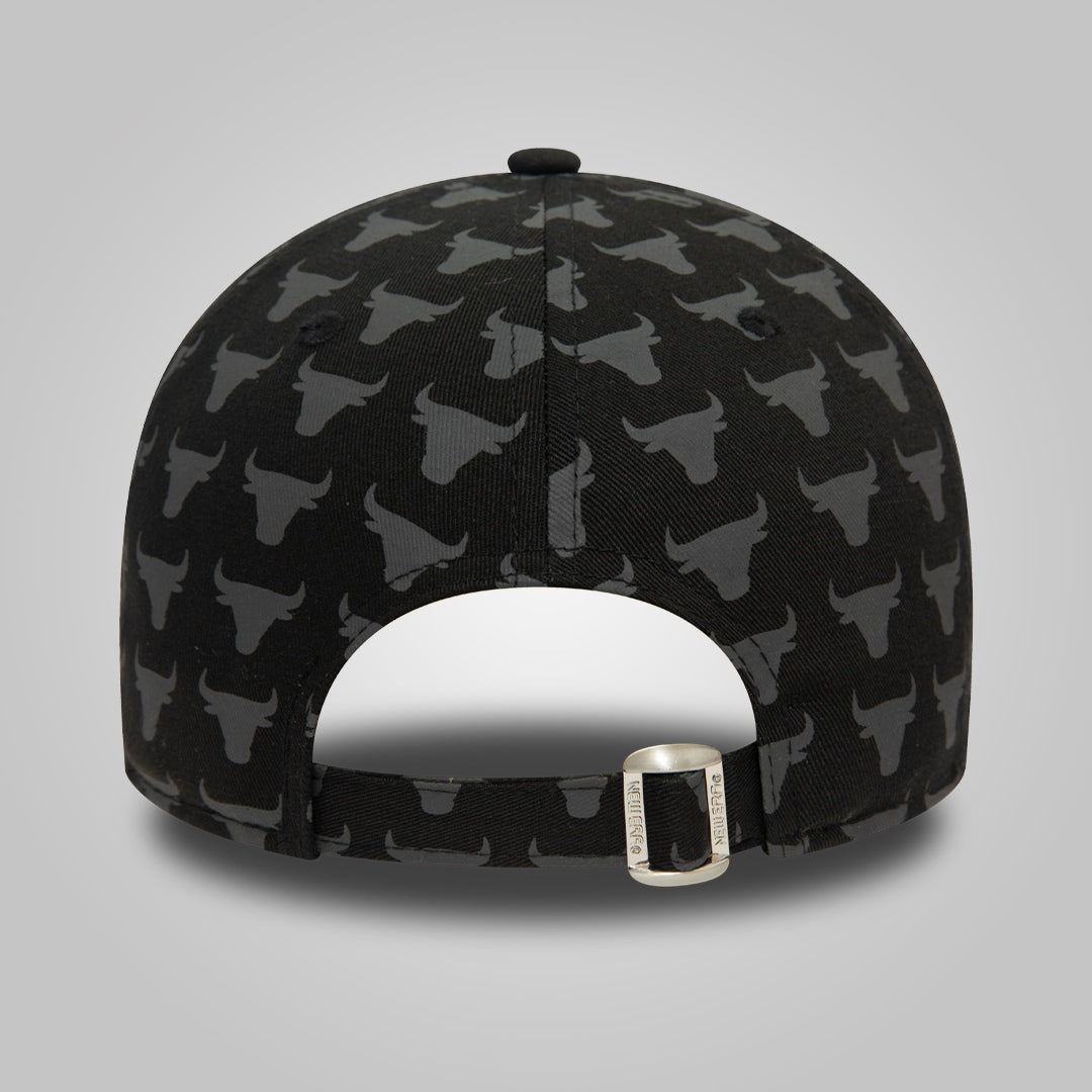 Chicago Bulls Team Monogram Black 9FORTY Adjustable Cap